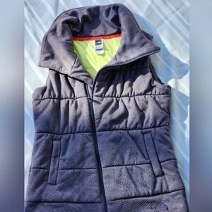THE NORTH FACE Women's Size Small, Puffer Vest, Asymmetric, Lavender Grey Color
